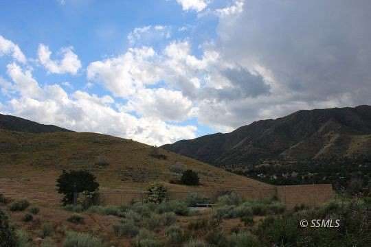 3.67 Acres of Residential Land for Sale in Lake Isabella, California