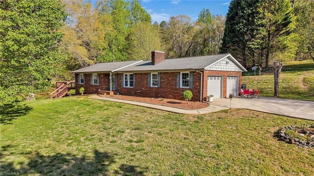 2.54 Acres of Land with Home for Sale in North Wilkesboro, North Carolina