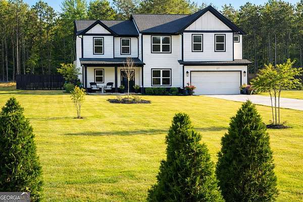 1.5 Acres of Land with Home for Sale in Lawrenceville, Georgia