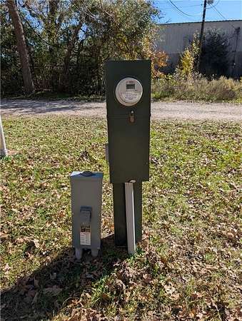 1.1 Acres of Residential Land for Lease in Navasota, Texas