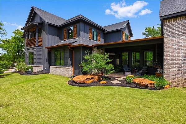 2 Acres of Land with Home for Sale in Franklin, Texas