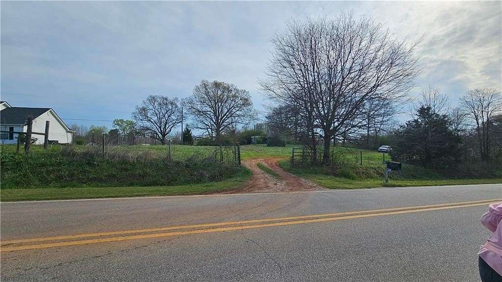 2 Acres of Residential Land for Sale in Commerce, Georgia