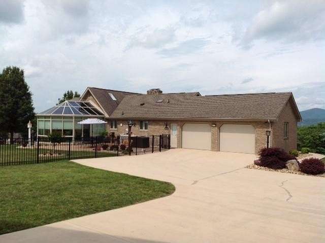 5.5 Acres of Land with Home for Sale in Roanoke, Virginia