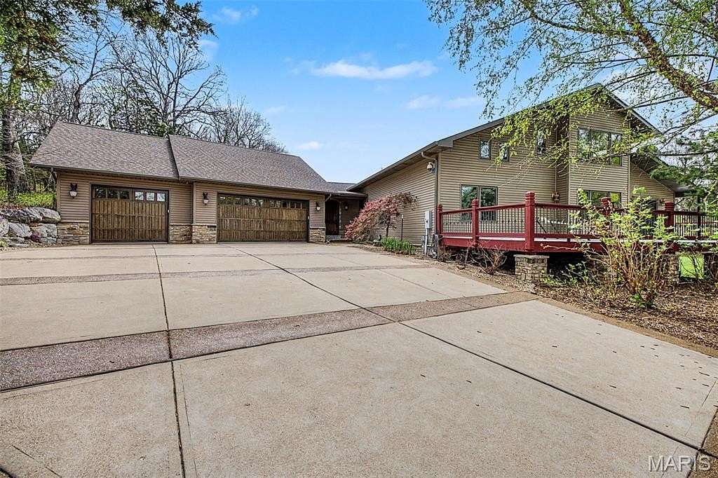 40 Acres of Land with Home for Sale in Cedar Hill, Missouri