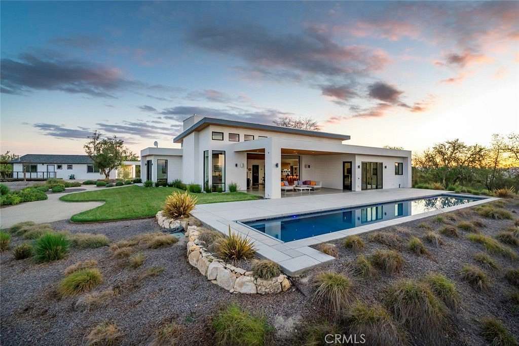 11.9 Acres of Land with Home for Sale in Templeton, California