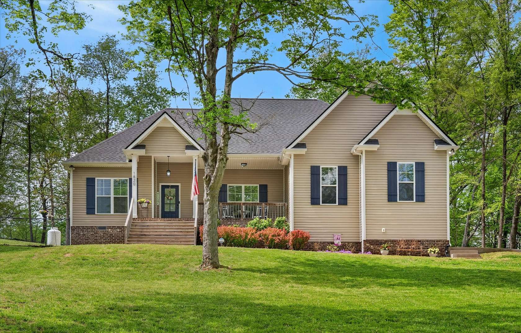 2.5 Acres of Land with Home for Sale in Clarksville, Tennessee