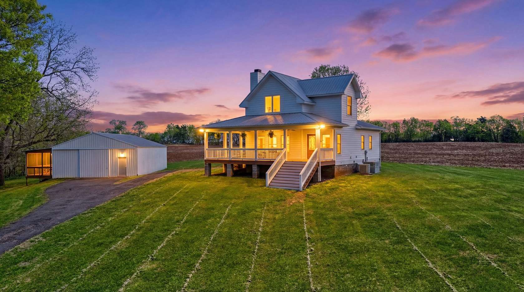 5 Acres of Land with Home for Sale in Springfield, Tennessee