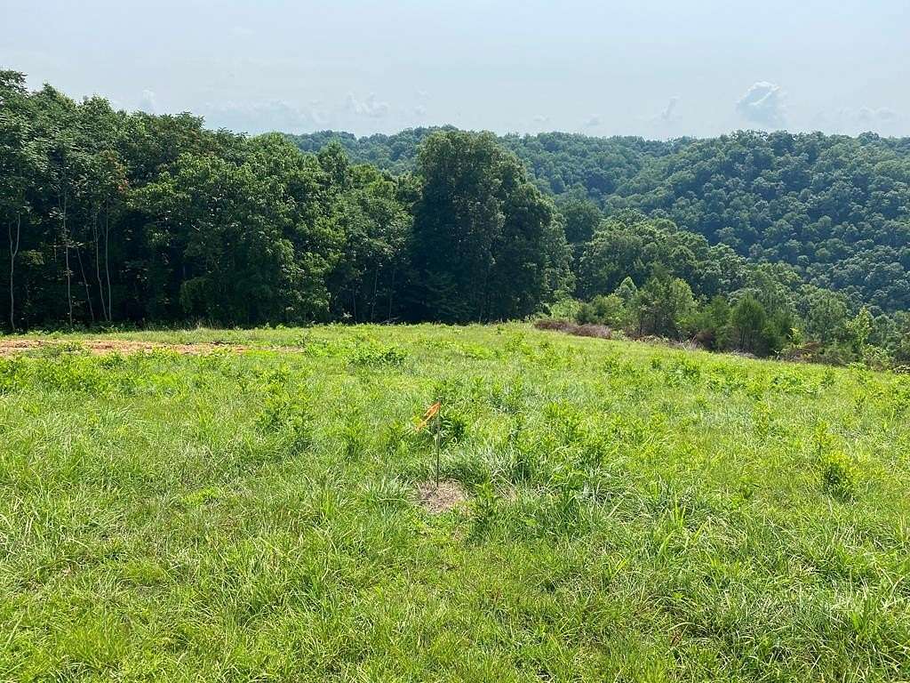 2 Acres of Residential Land for Sale in Baxter, Tennessee