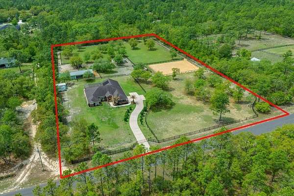 5.5 Acres of Land with Home for Sale in Beverly Hills, Florida