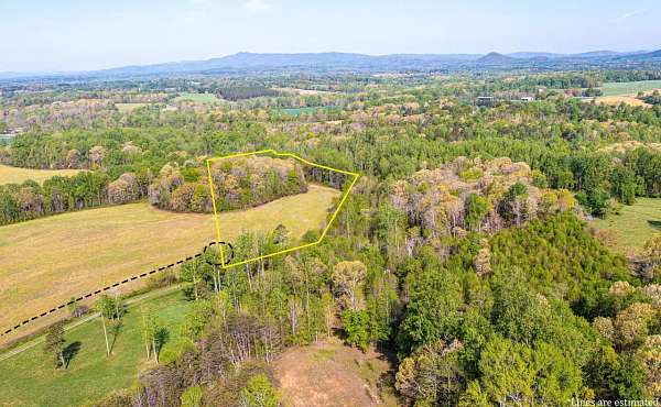 9 Acres of Land for Sale in Lawndale, North Carolina
