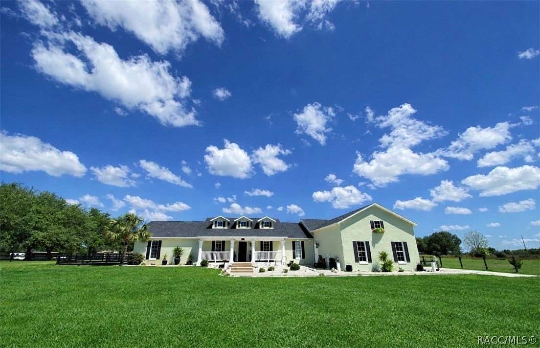 3 Acres of Land with Home for Sale in Dunnellon, Florida