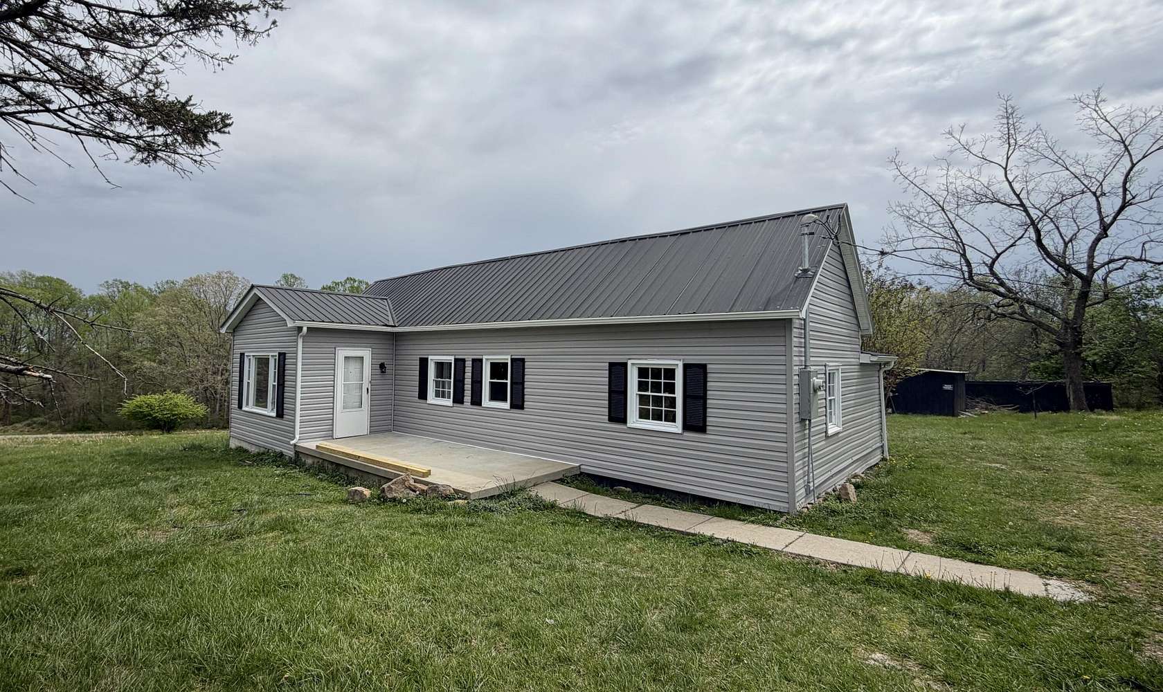 3.4 Acres of Land with Home for Lease in Eubank, Kentucky