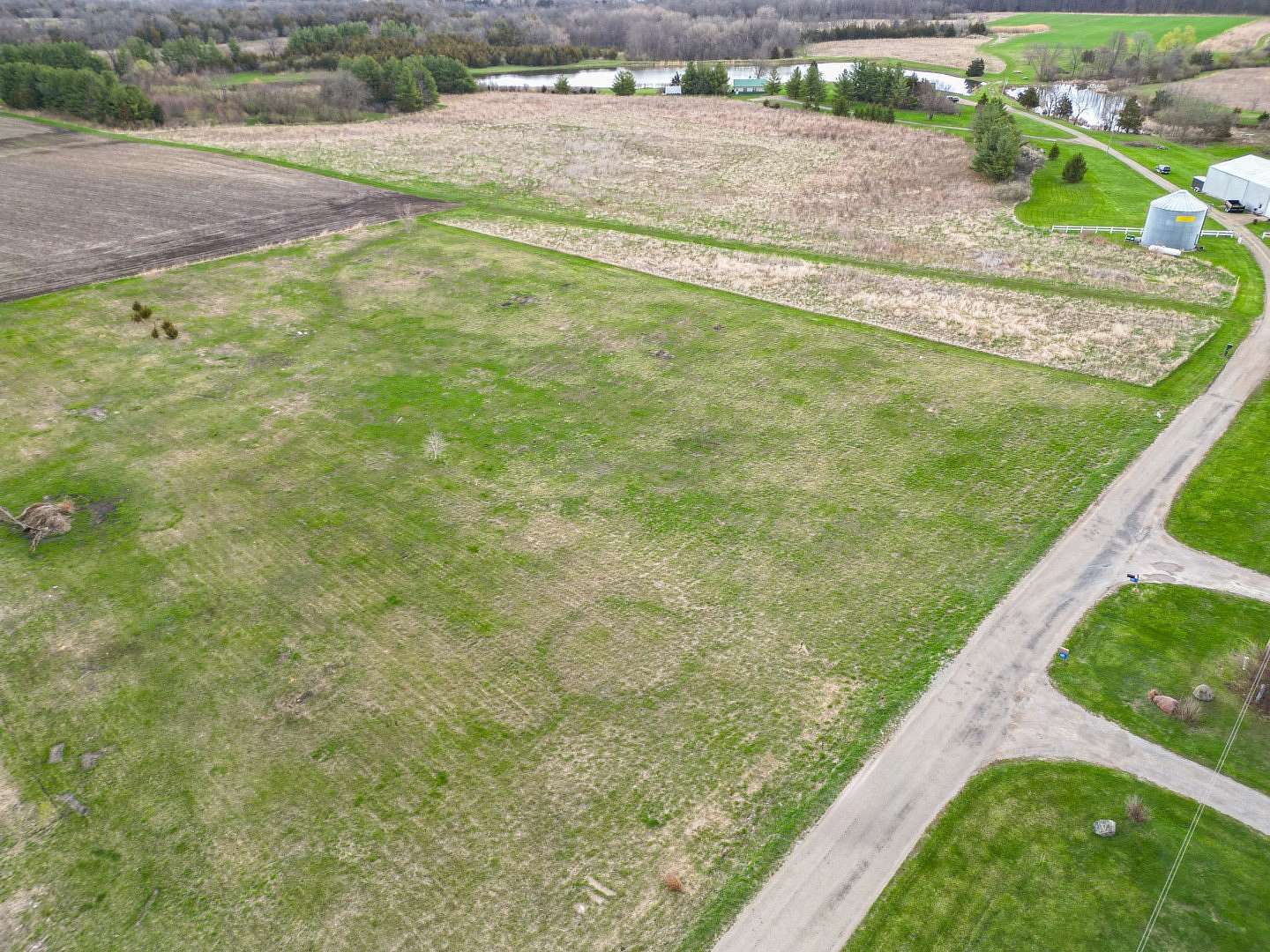 2 Acres of Residential Land for Sale in Ottawa, Illinois