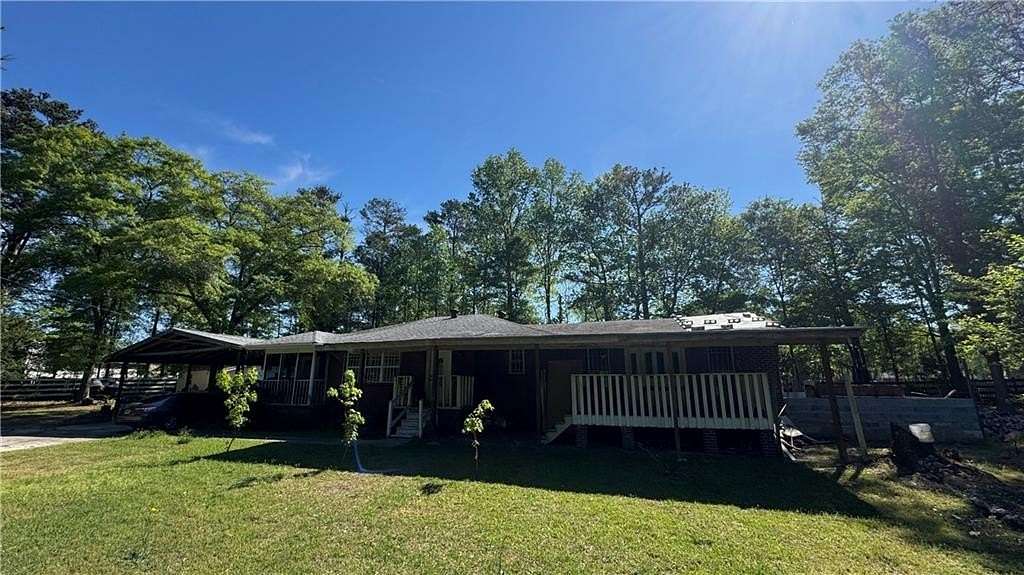 2 Acres of Land with Home for Sale in Atlanta, Georgia