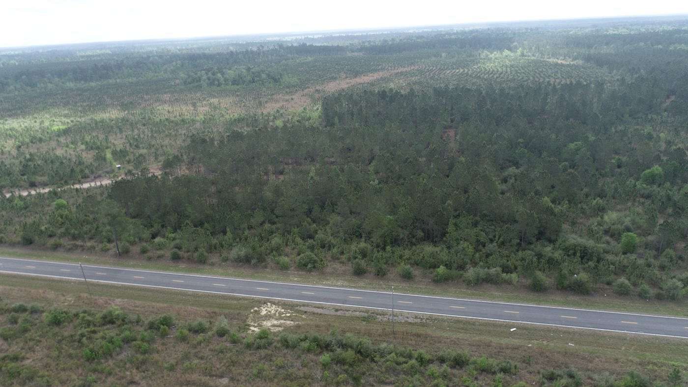 31 Acres of Recreational Land for Sale in DeQuincy, Louisiana