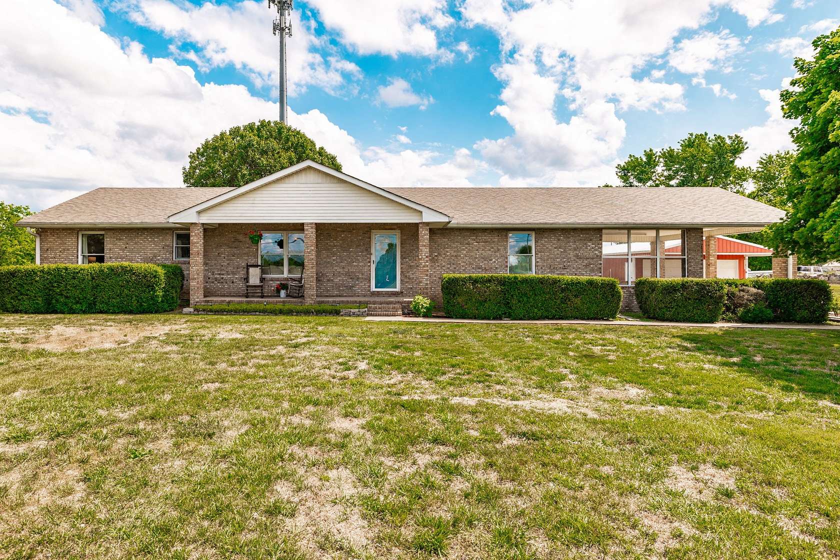 4.26 Acres of Land with Home for Sale in Gallatin, Tennessee