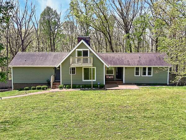 2.17 Acres of Land with Home for Sale in White Bluff, Tennessee