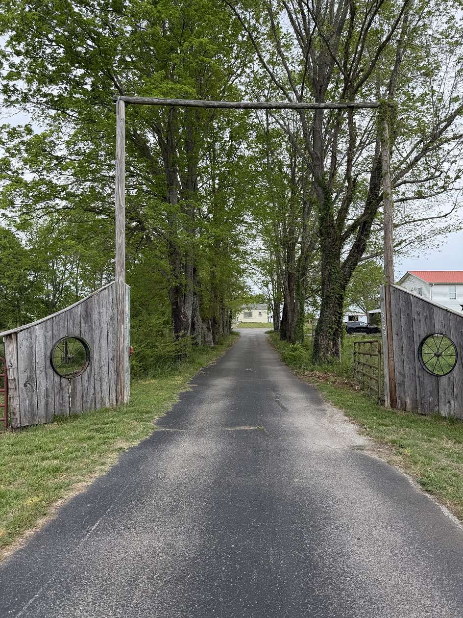 5 Acres of Land with Home for Sale in Lebanon, Tennessee