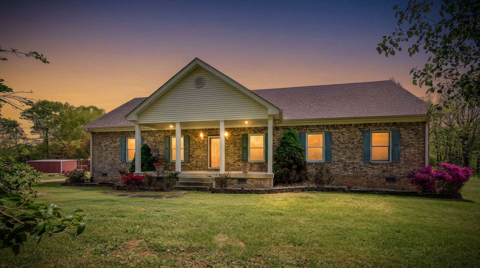 16.5 Acres of Land with Home for Sale in Milton, Tennessee