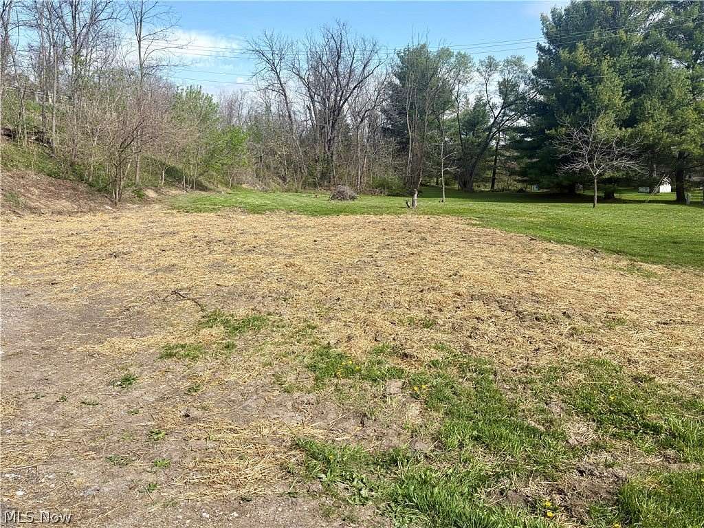 0.36 Acres of Residential Land for Sale in East Fultonham, Ohio
