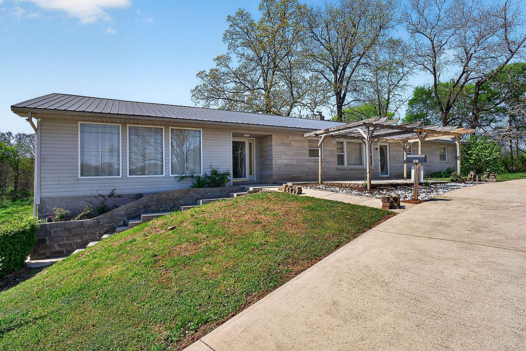 5 Acres of Land with Home for Sale in Sparta, Tennessee