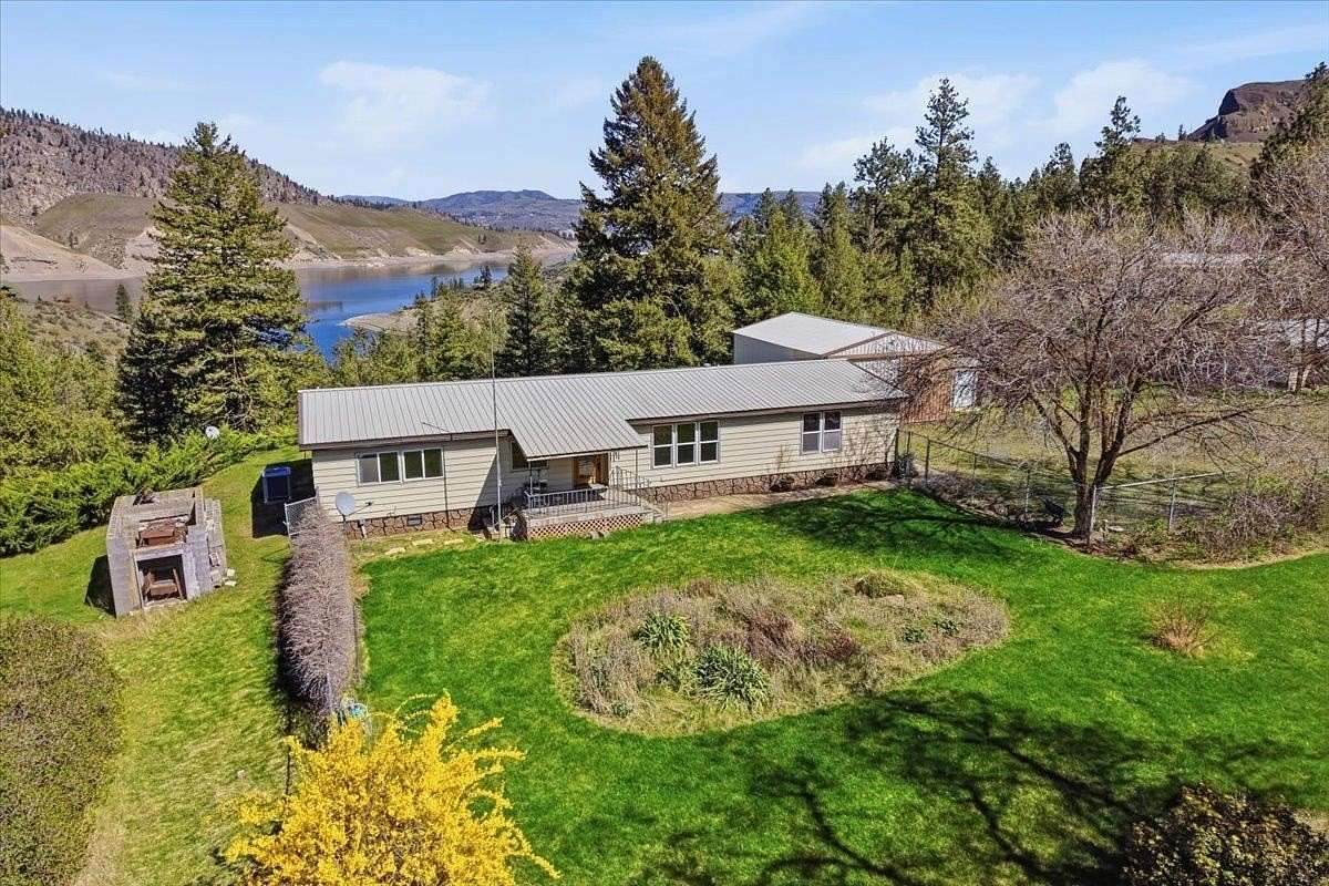 7.1 Acres of Land with Home for Sale in Lincoln, Washington