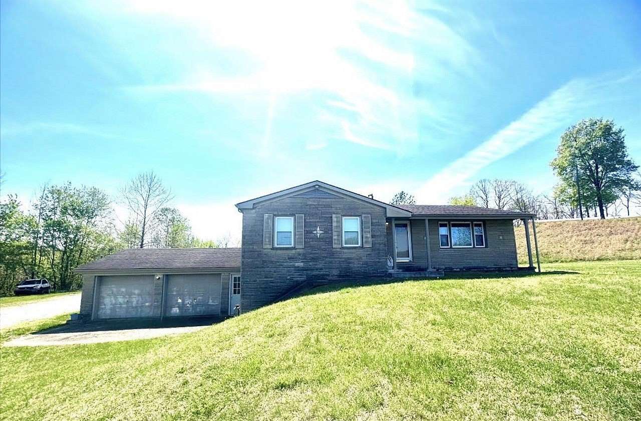 16 Acres of Land with Home for Sale in Drakesboro, Kentucky