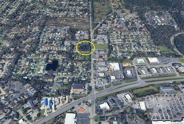 0.77 Acres of Commercial Land for Sale in Valdosta, Georgia
