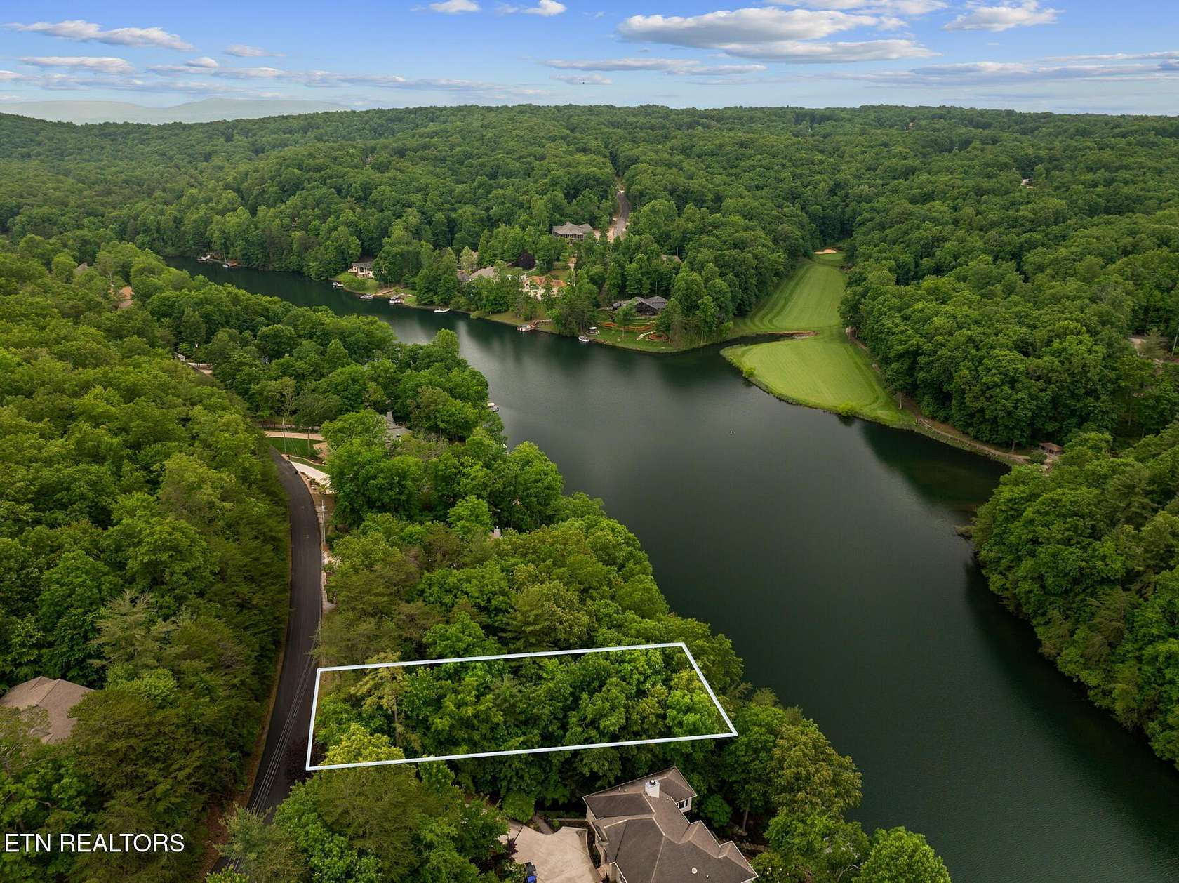 0.36 Acres of Residential Land for Sale in Fairfield Glade, Tennessee