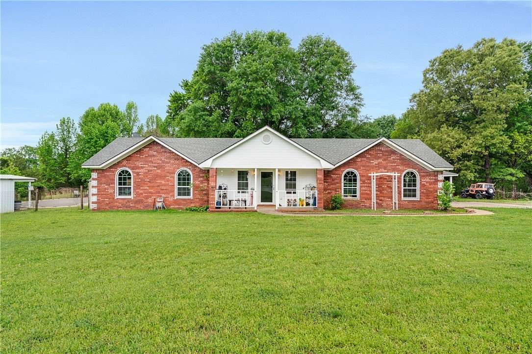 13.7 Acres of Recreational Land with Home for Sale in Alma, Arkansas