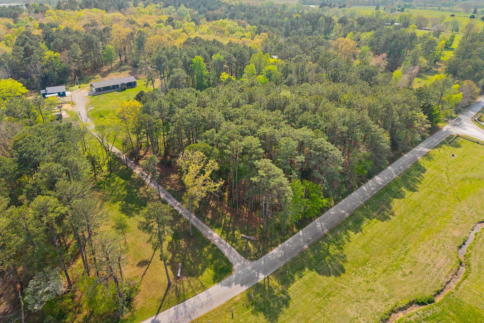 18.8 Acres of Land with Home for Sale in McEwen, Tennessee