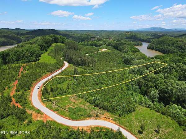 5 Acres of Residential Land for Sale in Vonore, Tennessee