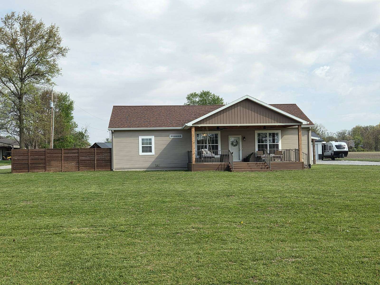 1.52 Acres of Land with Home for Sale in Olney, Illinois