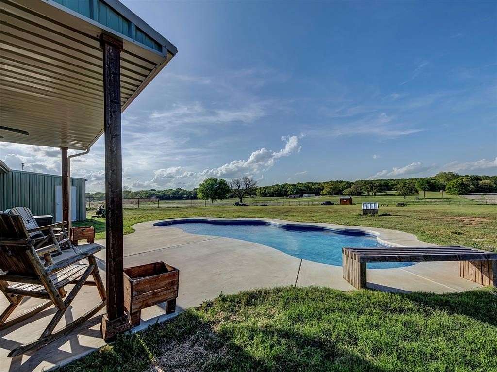 2 Acres of Land with Home for Sale in Alvord, Texas