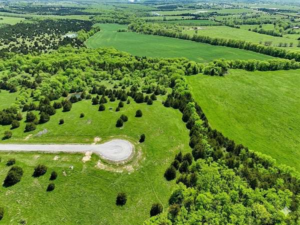 11 Acres of Agricultural Land for Sale in Dodd City, Texas