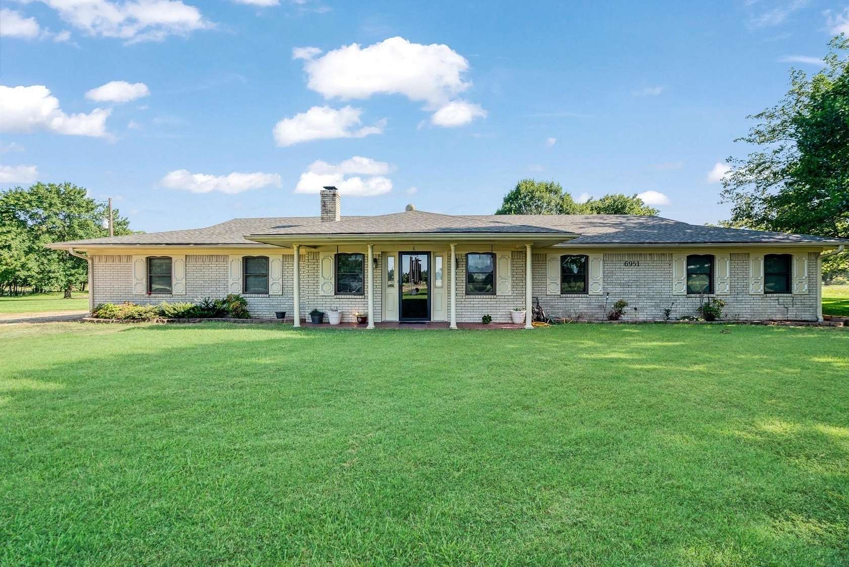 12 Acres of Land with Home for Sale in Sumner, Texas