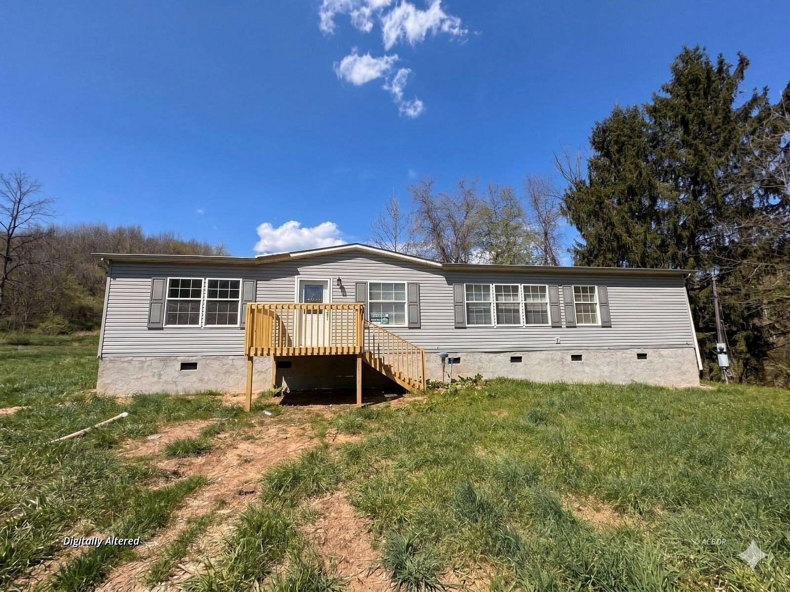 3.23 Acres of Land with Home for Sale in Pomeroy, Ohio