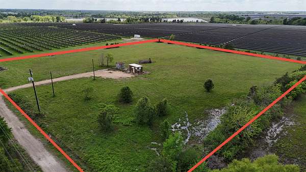 4 Acres of Land for Sale in Paris, Texas