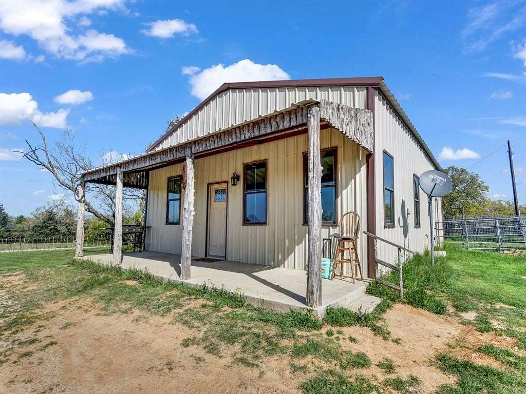 10 Acres of Land with Home for Sale in Alvord, Texas