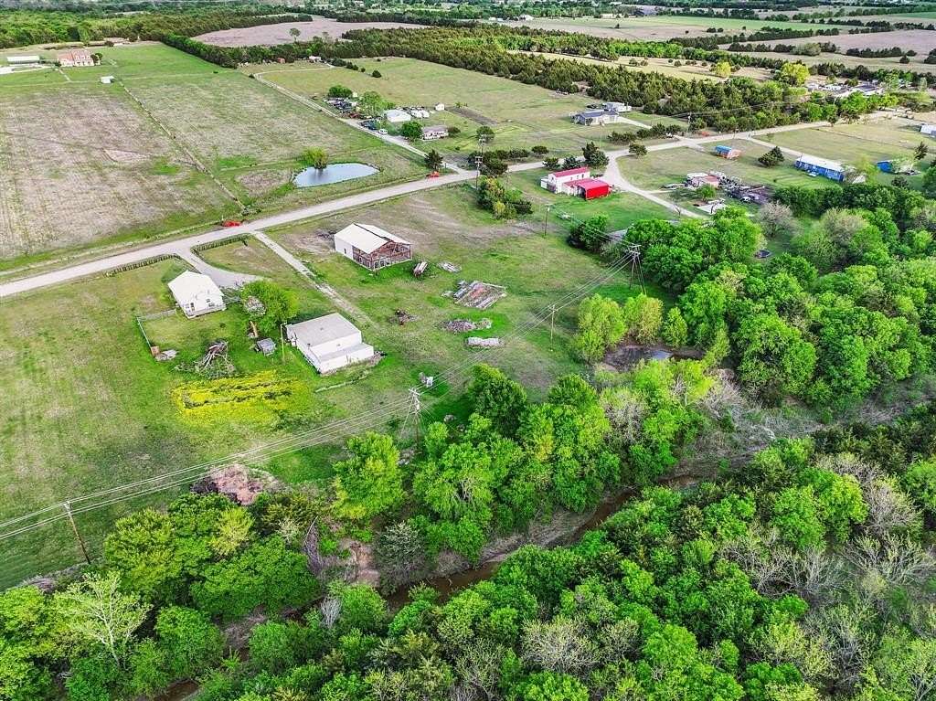3.65 Acres of Land with Home for Sale in Blue Ridge, Texas