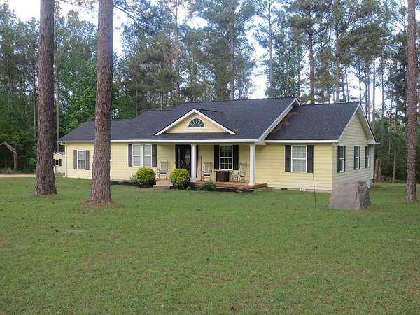 4.2 Acres of Land with Home for Sale in Lyons, Georgia