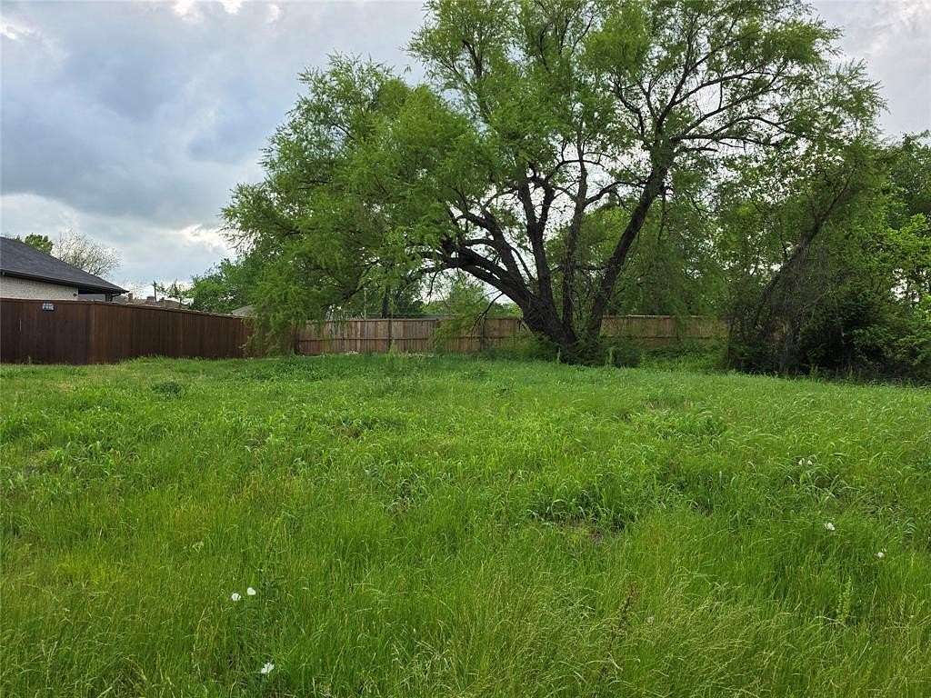 0.22 Acres of Land for Sale in Greenville, Texas