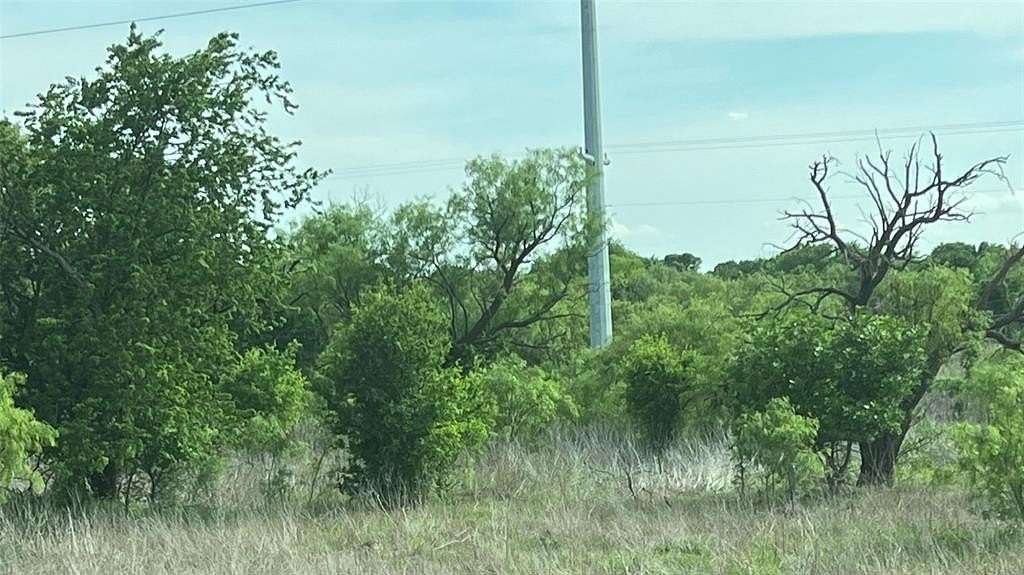 15 Acres of Land for Sale in Henrietta, Texas