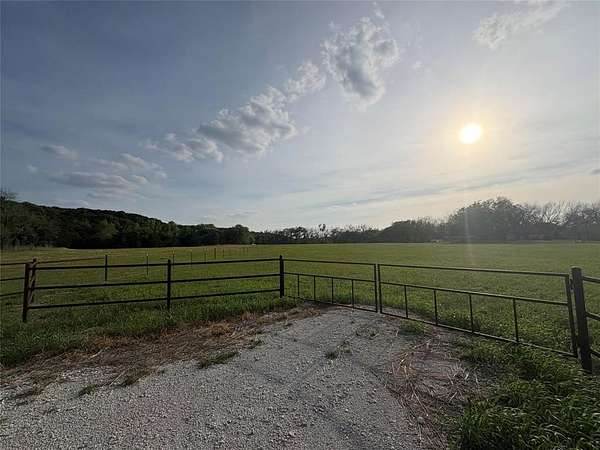 3.6 Acres of Land for Sale in Aquilla, Texas