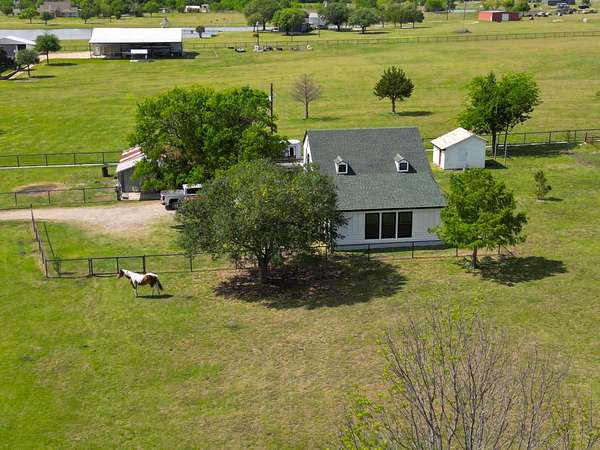 2.5 Acres of Land with Home for Sale in Kaufman, Texas