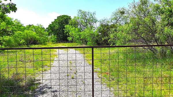 50 Acres of Land for Sale in Weatherford, Texas