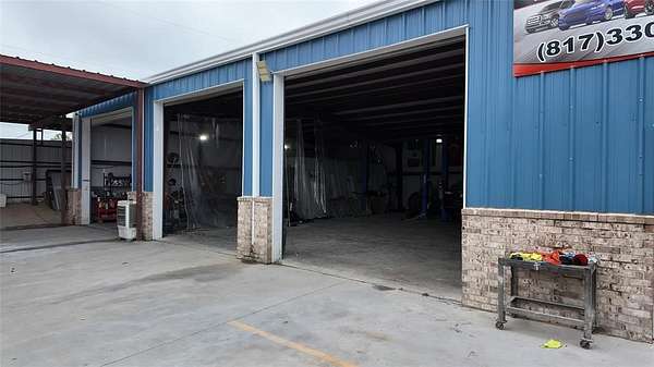 4 Acres of Commercial Land for Sale in Kennedale, Texas