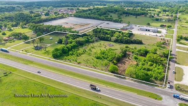 13 Acres of Improved Mixed-Use Land for Sale in Gainesville, Texas