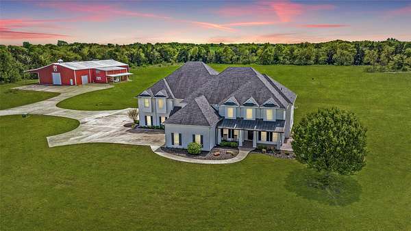 46.4 Acres of Land with Home for Sale in Reno, Texas