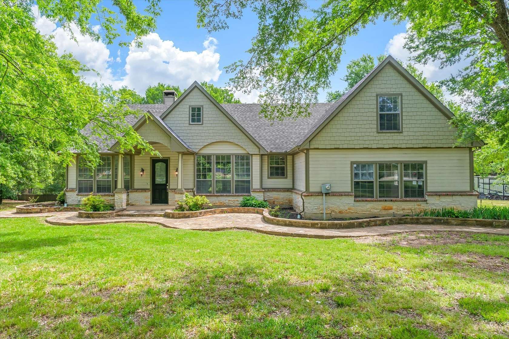 3 Acres of Land with Home for Sale in Terrell, Texas